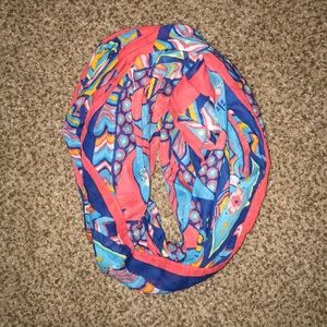 Infinity scarf